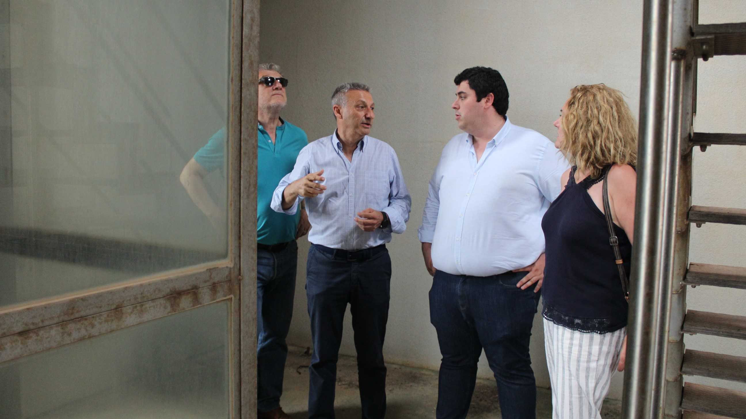 El presidente de la Actividad Portuaria de Castelló visita las instalaciones del faro de Nules