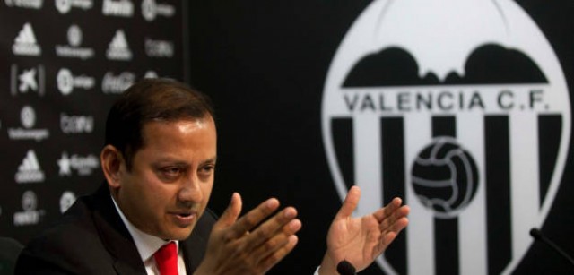 Murthy llega a las oficinas para reunirse con Mateu Alemany 