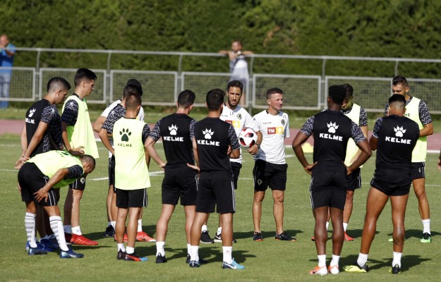 El Hércules cierra una primera semana de pretemporada con más balón que trabajo físico