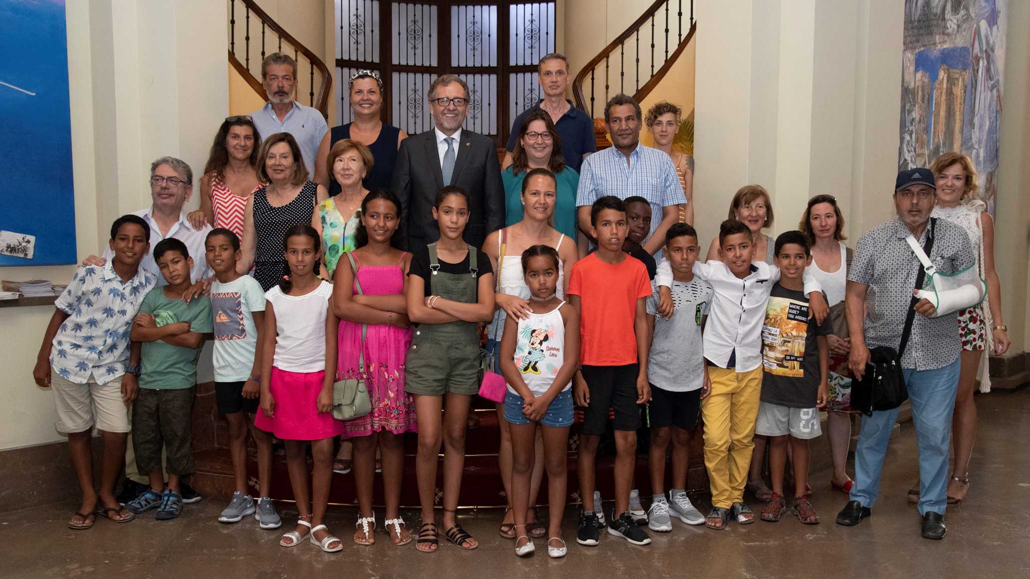 José Martí recibe a los 33 niños saharauis que pasan el verano en Castellón