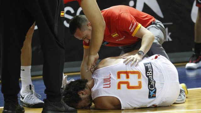 El baloncesto español anima a Llull tras su grave lesión de rodilla
