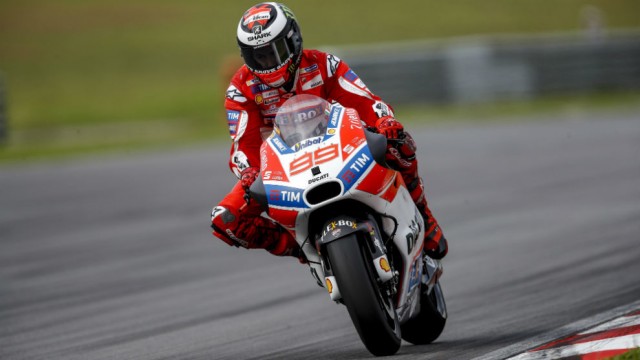 Lorenzo asegura que la moto 