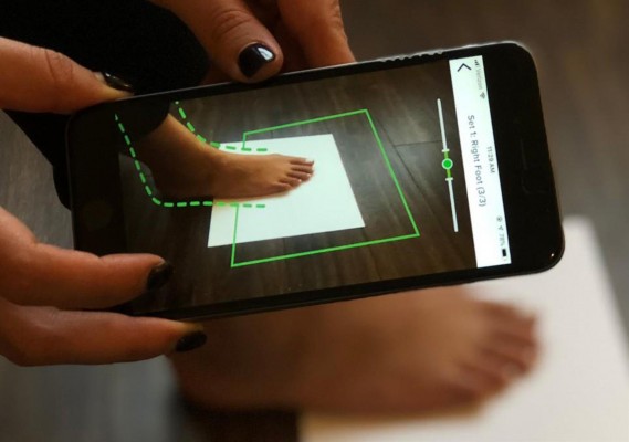 El IBV desarrolla un escaner 3D de pie que permite ajustar la talla de calzado y evitar las devoluciones online