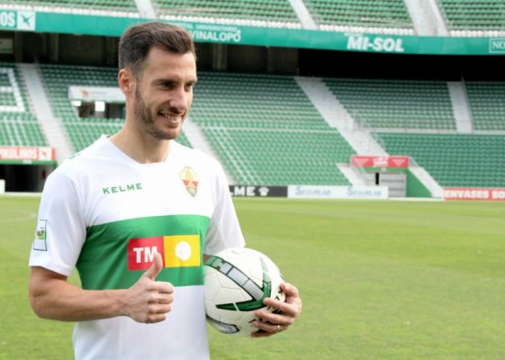 El Elche cede a Jony al Alcoyano