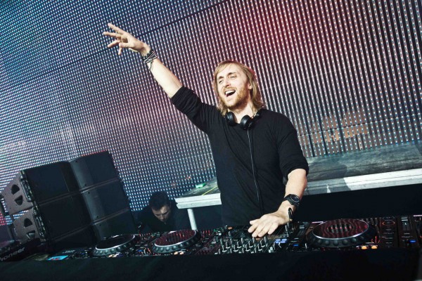 Benidorm prepara un gran despliegue para recibir al fenómeno de masas David Guetta