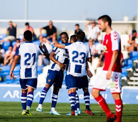 El Levante se impone al Murcia con un gol de Hernani