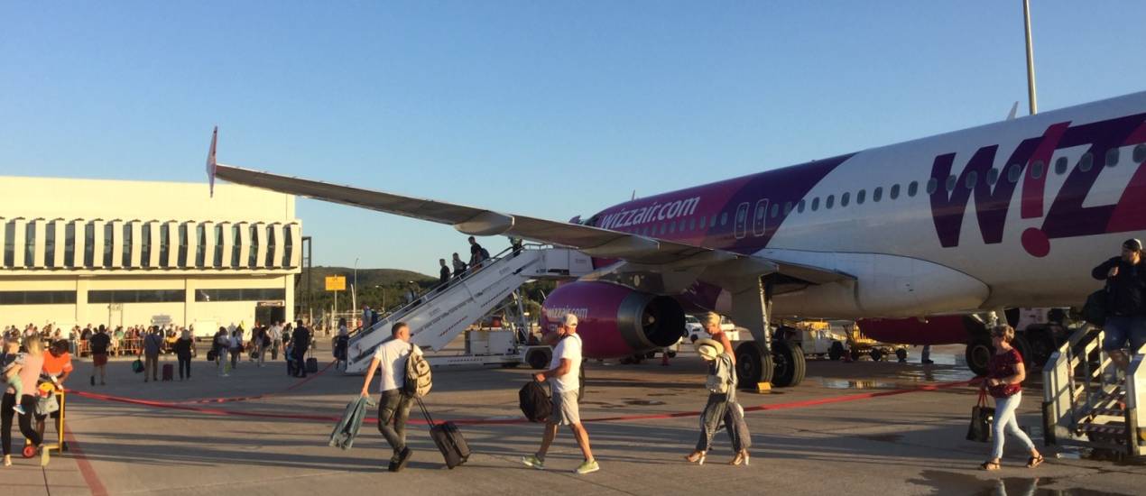 Aerocas adjudica a Wizz Air y Volotea el posicionamiento internacional del aeropuerto