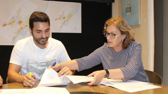 Burriana renueva el convenio con la Federació de Comerç para promocionar el comercio local