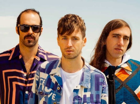 València se sumerge en la electrónica de Crystal Fighters y el rock de Niña Coyote eta Chico Tornado