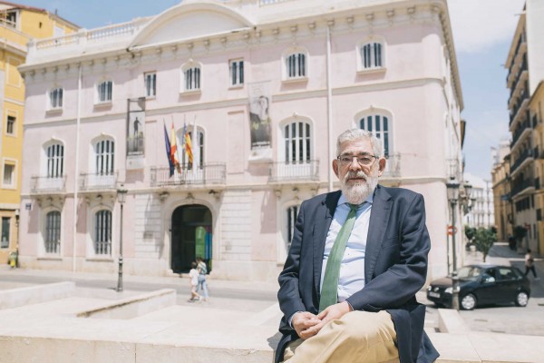 Navarro de Luján: 