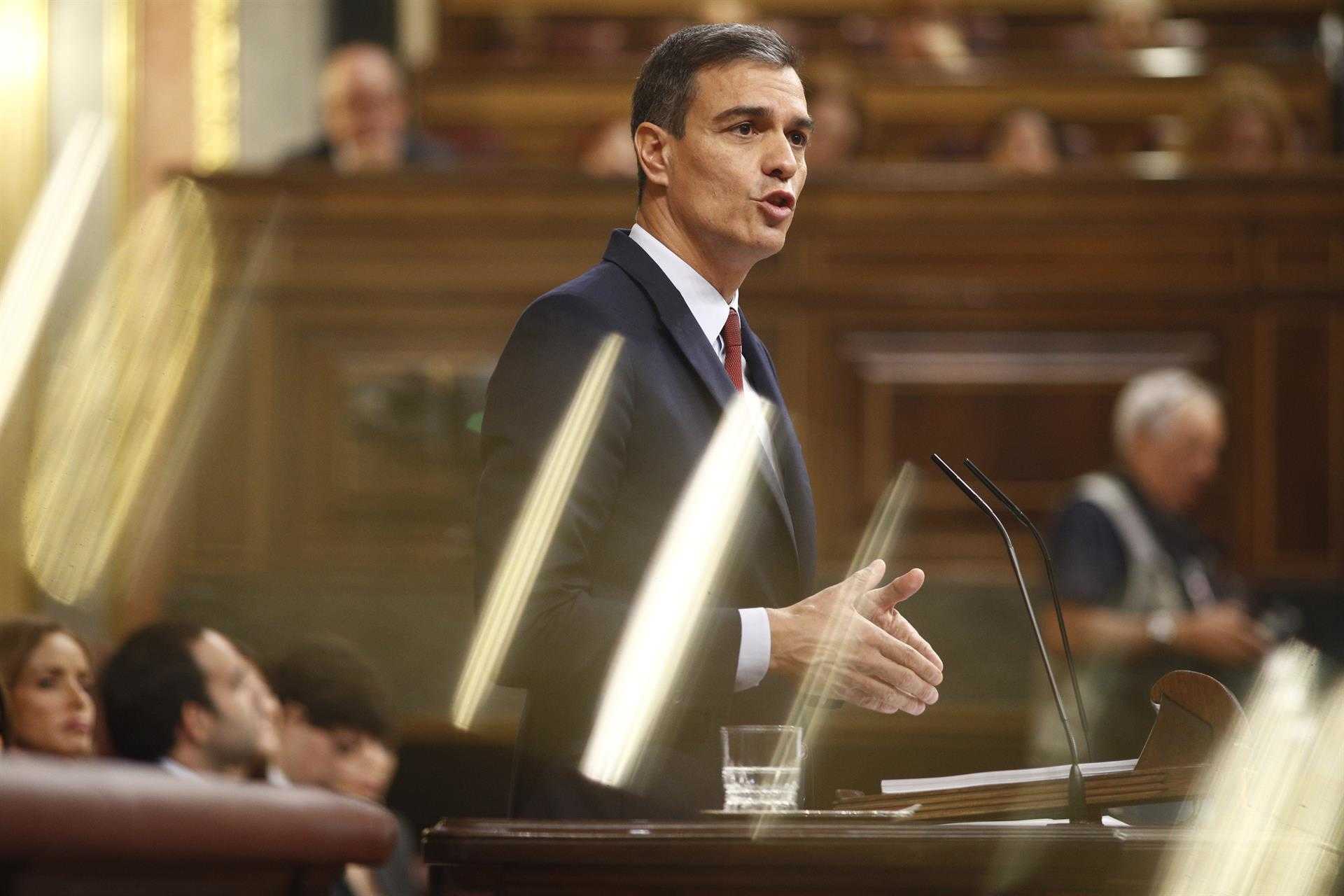 Sánchez promete un nuevo Estatuto de los Trabajadores y un Estatuto del Becario