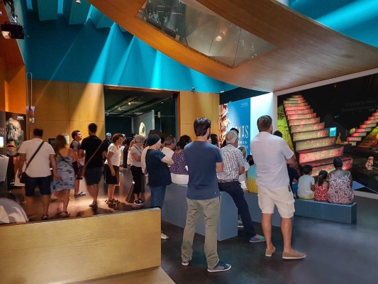 La lluvia dispara el récord de visitas en un día a la exposición de los Mayas del MARQ