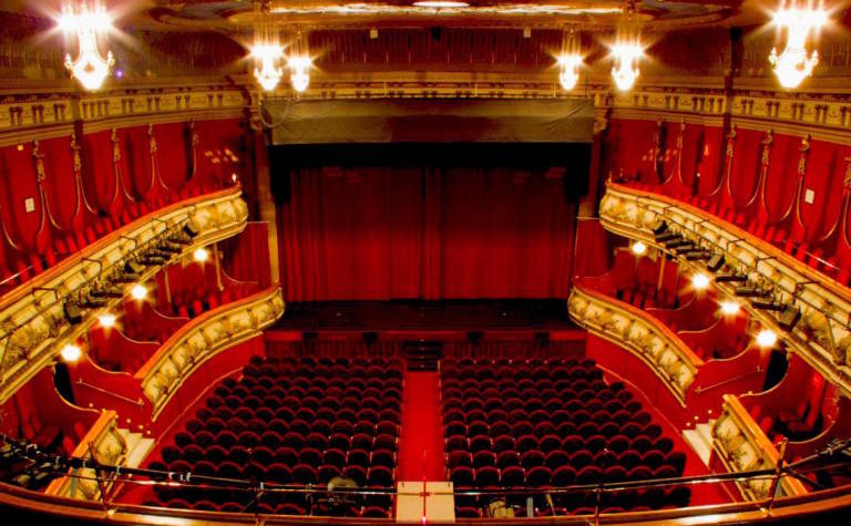 'Spirit of Spain': danza antigua e innovadora sobre las tablas del Olympia