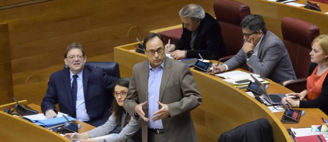 El Consell facilitará descuentos en el transporte público de Castelló con el Carnet Jove