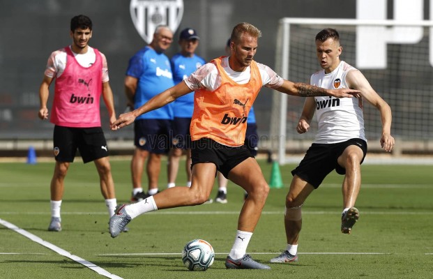 
Uros Racic se incorpora a la pretemporada 