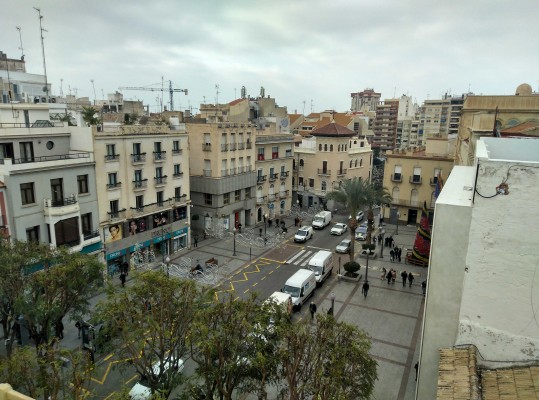 Elche aprueba la rehabilitación de 46 viviendas con una partida de 300.000 euros