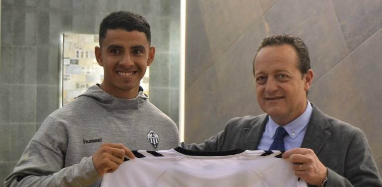 Elián Guillén pone fin a su etapa en el Castellón sin haber entrado en ninguna convocatoria