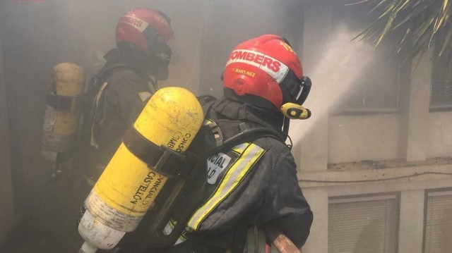 Desalojan a un centenar de personas en un hotel de Peñíscola por un incendio