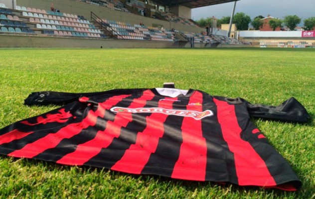 L’Hospitalet y Horta aspiran a ser rival del Hércules tras el descenso administrativo a Tercera del Reus