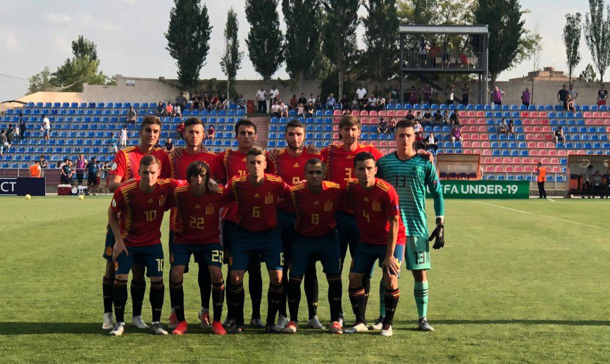 España no puede pasar del empate ante la 'campeona' Portugal
