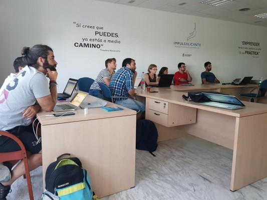 Bunker CoworkGym, el 'gimnasio por horas' nacido en Alicante Ignition, ultima su apertura
