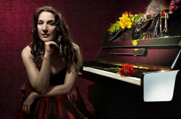 Dulce Pontes celebra 30 años de trayectoria en los Conciertos de Viveros de València