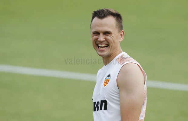 Cheryshev espera estar listo para iniciar la Liga tras 