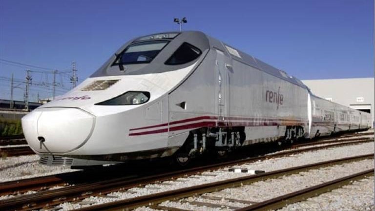Renfe ofrece más de 14.000 plazas
adicionales para acudir al FIB en trenes
de Larga Distancia