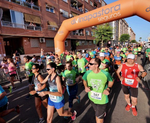 La 10K Divina Seguros Alboraya recauda cerca de 8200 euros para seguir luchando contra el cáncer
