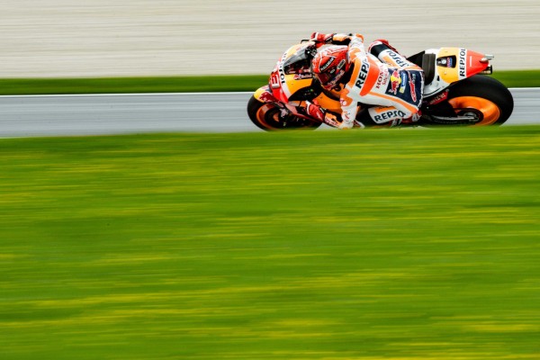 Márquez suma su quinta mejor clasificación del año y bate a las Ducati