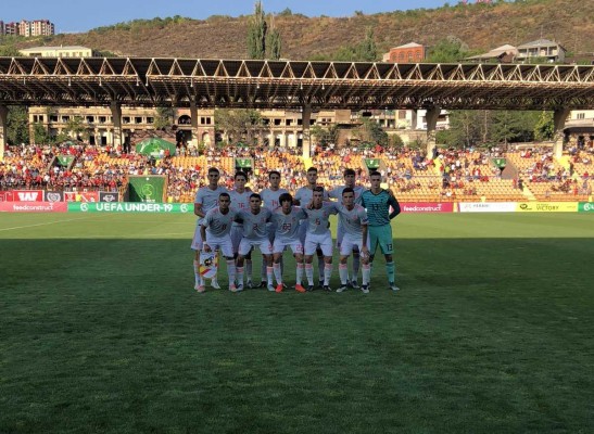 España debuta con victoria ante la anfitriona Armenia