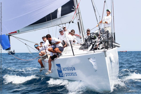 'El Carmen' se hace con el trofeo de la vuelta a la isla de Tabarca y con el liderazgo en ORC 1-2