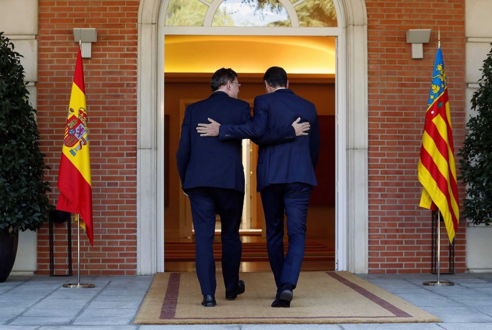 Ximo Puig y Pedro Sánchez, en La Moncloa. Foto: J.J. GUILLÉN/EFE - 