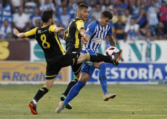 El Hércules hace oficial la renovación de Samuel