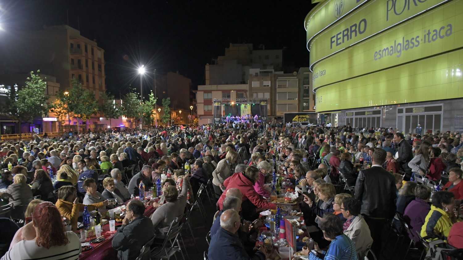 La 'Macrocena' de vecinos y vecinas de Vila-real celebra el 6 de septiembre su 15ª edición
