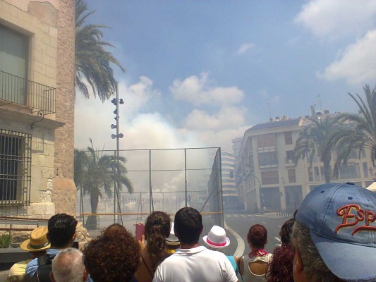 La mascletaes de Elche seguirán en Traspalacio: el gobierno dice que ya es 