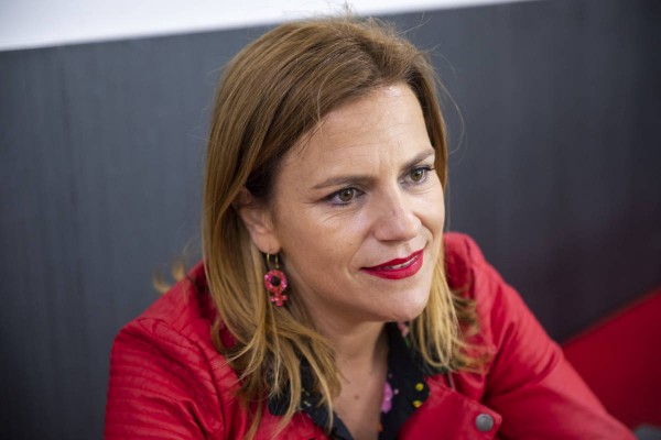 Pilar Bernabé recoge el testigo de Sandra Gómez como concejal de Emprendimiento y Empleo