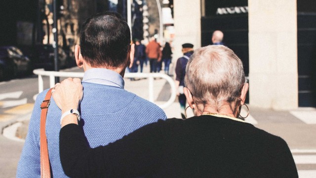 Consejos para que las personas con Alzheimer puedan disfrutar de las vacaciones estivales