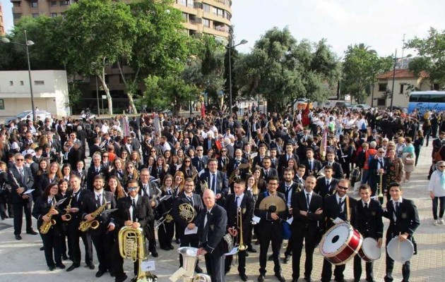 Un concierto al aire libre con éxitos de Sabina o Estefan, por la Agrupación Musical de Castalla
