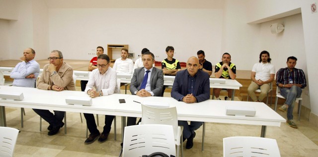 Los accionistas del Elche votarán el día de la Nit de l'Albà los cambios en el consejo de administración