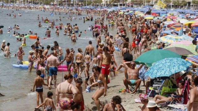 Consolidar el modelo turístico o cambiar el rumbo: ¿qué quieren los partidos?