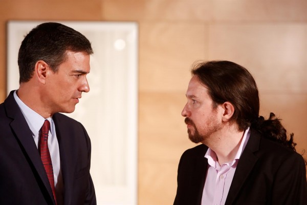 Iglesias y Sánchez constatan por teléfono que ninguno cede en sus condiciones para negociar