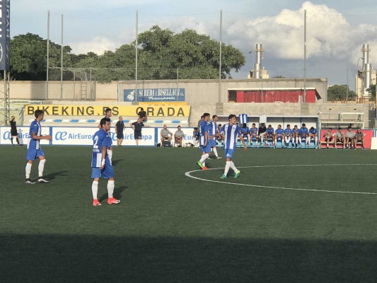 El césped artificial es el gran hándicap del grupo III de Segunda División B