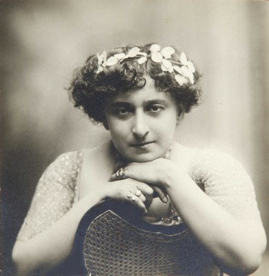 València ret homenatge a la gran dama del teatre espanyol Maria Guerrero al Centre del Carme