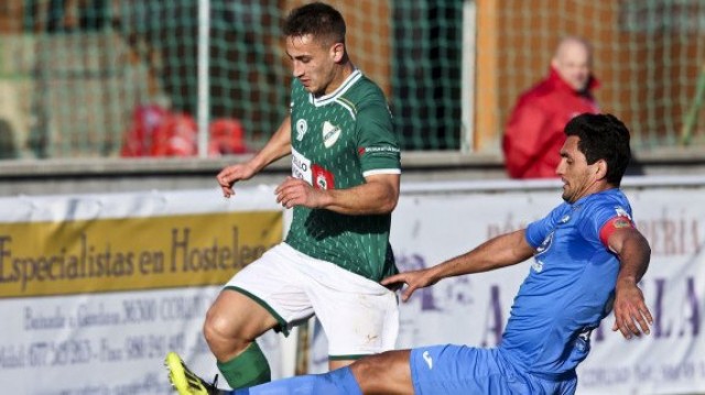 El Elche incorpora al delantero Manu Justo con la intención de cederlo a un equipo de Segunda B