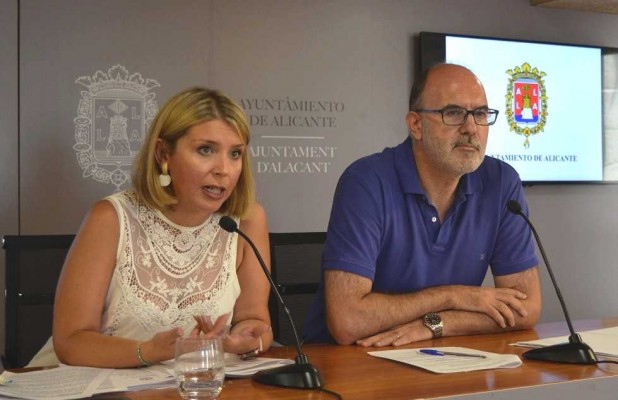 PP y Cs autorizan la vaquilla de El Moralet y 'encienden' a Compromís y Unides Podem EU