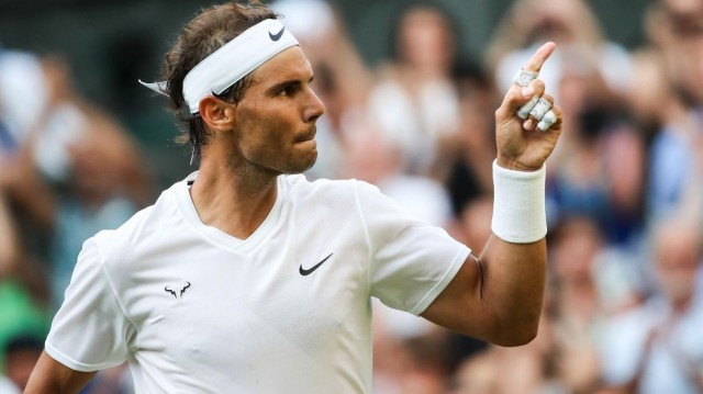 Nadal vence a Sousa y ya supera a Borg
