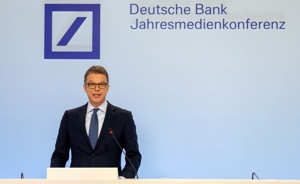 Deutsche Bank anuncia una reestructuración 