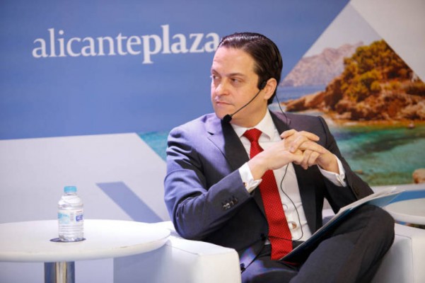 La cotizada alicantina FacePhi ficha al abogado David Devesa como consejero