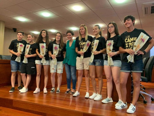Onda felicita al equipo de futbol femenino por su ascenso